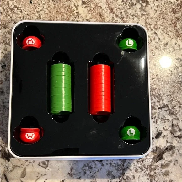 Super Mario Checkers & Tic Tac Toe Game Set - Picture 4 of 6